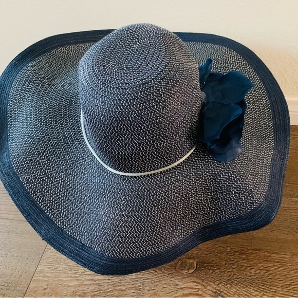 First Issue Sun hat